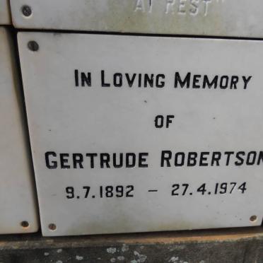 ROBERTSON Gertrude 1892-1974