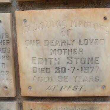 STONE Edith -1977