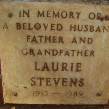 STEVENS Laurie 1913-1989