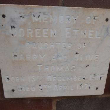 THOMAS Doreen Ethel 1916-1971