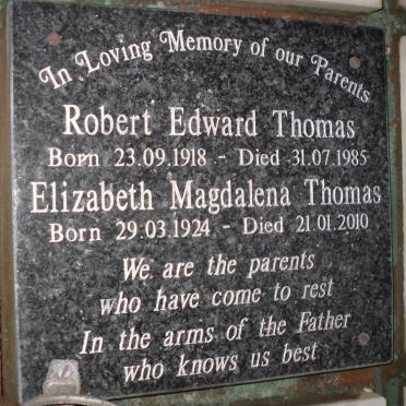 THOMAS Robert Edward 1918-1985 &amp; Elizabeth Magdalena 1924-2010