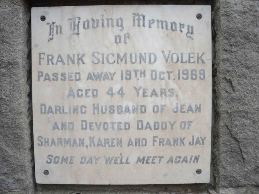 VOLEK Frank Sigmund -1969