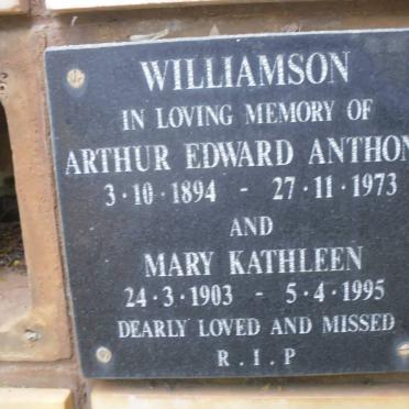 WILLIAMSON Arthur Edward Anthony 1894-1973 &amp; Mary Kathleen 1903-1995
