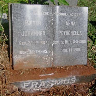 ERASMUS Pieter Johannes 1897-1963 &amp; Anna Petrronella DE BEER 1906-1966