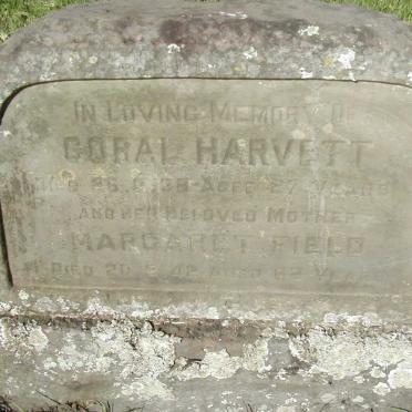 FIELD Margaret -1942 :: HARVETT Coral -1938