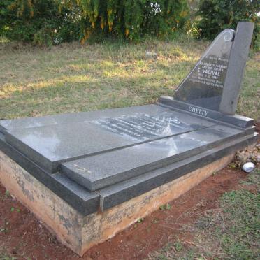 GOVENDER Chinnamah -1983 &amp; Mari -1947 :: CHETTY E. Vadival -1987