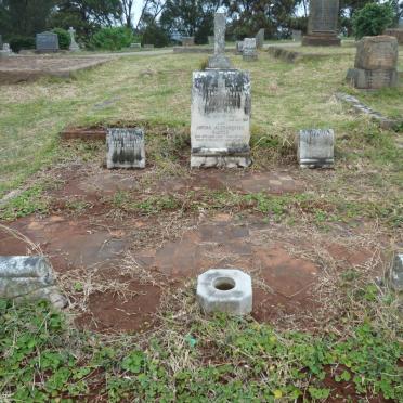 HARPER Alexander -1932 &amp; Jofina Alexandrina -1954 :: HARPER Annie -1936 :: OLDHAM Roy -1989 &amp; Mary -1974