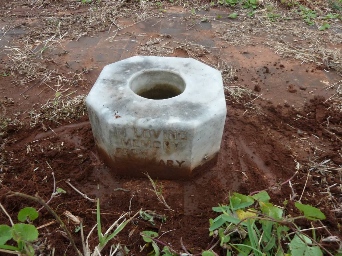 HARPER Alexander -1932 &amp; Jofina Alexandrina -1954 :: HARPER Annie -1936 :: OLDHAM Roy -1989 &amp; Mary -1974