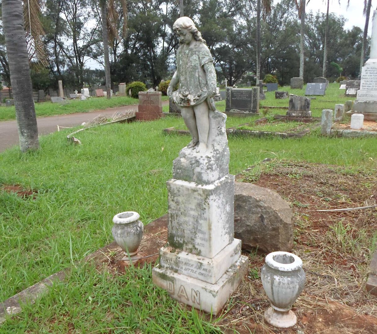 HENNESSY Daniel Bertram -1943