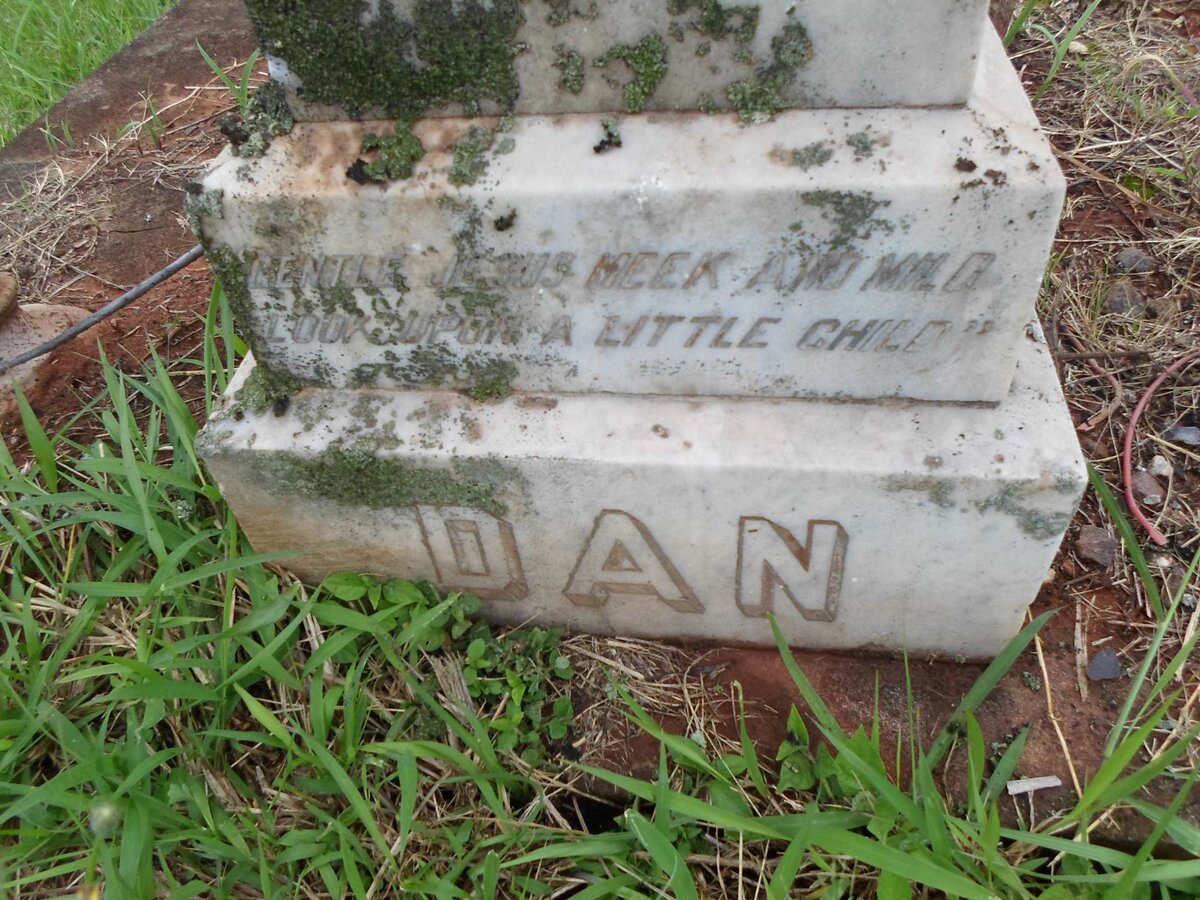 HENNESSY Daniel Bertram -1943