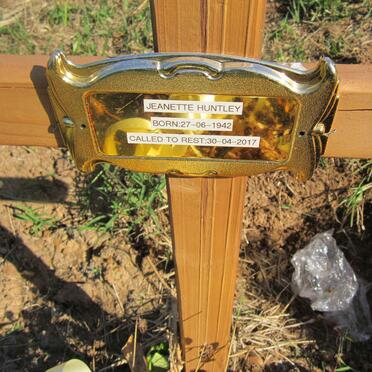 HUNTLEY Jeanette 1942-2017