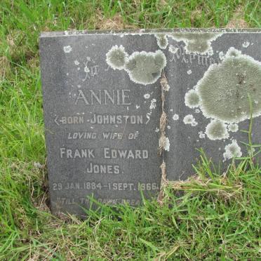 JONES Annie nee JOHNSTON 1884-1966