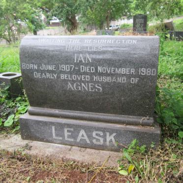 LEASK Ian 1907-1980