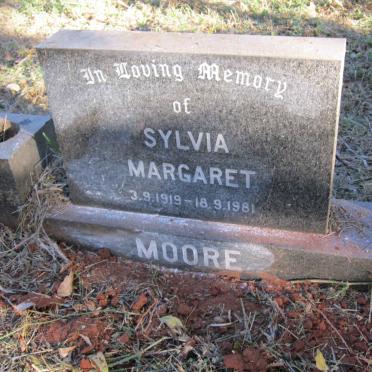 MOORE Sylvia Margaret 1919-1981