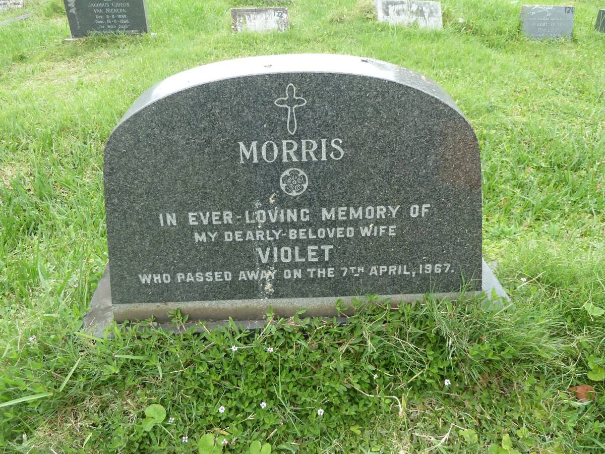 MORRIS Violet -1967