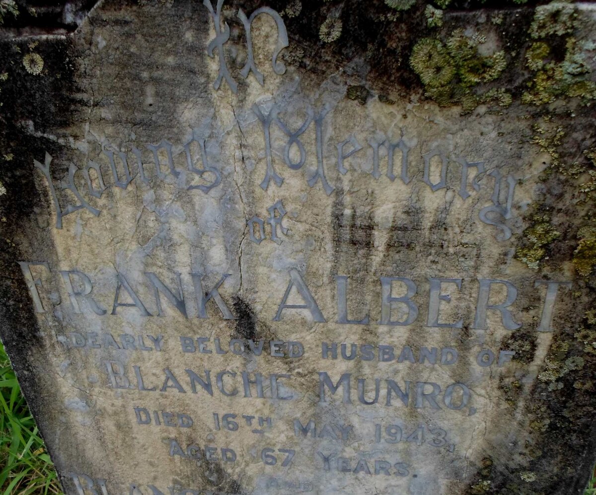 MUNRO Frank Albert -1943 &amp; Blanche Constance DUKE -1953