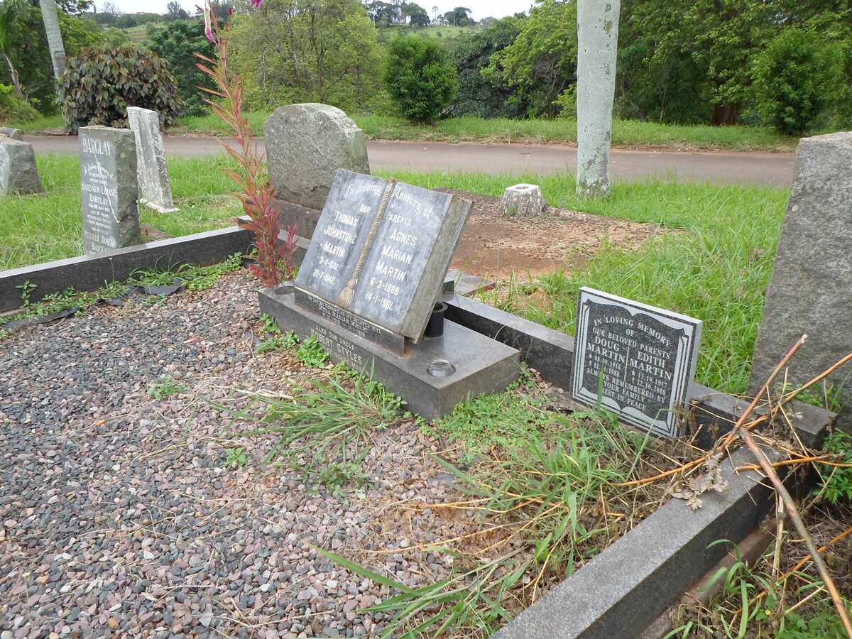 MARTIN Thomas Johnstone 1882-1942 &amp; Agnes Marian STYLES 1889-1961