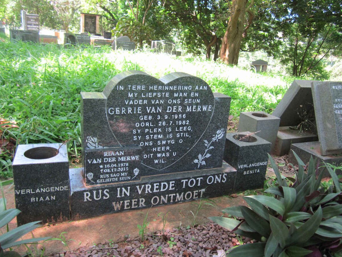 MERWE Gerrie, van der 1956-1982 :: VAN DER MERWE Riaan 1978-2015