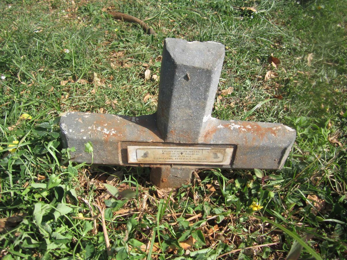 MYEZA Thomy Pauline 1933-2016