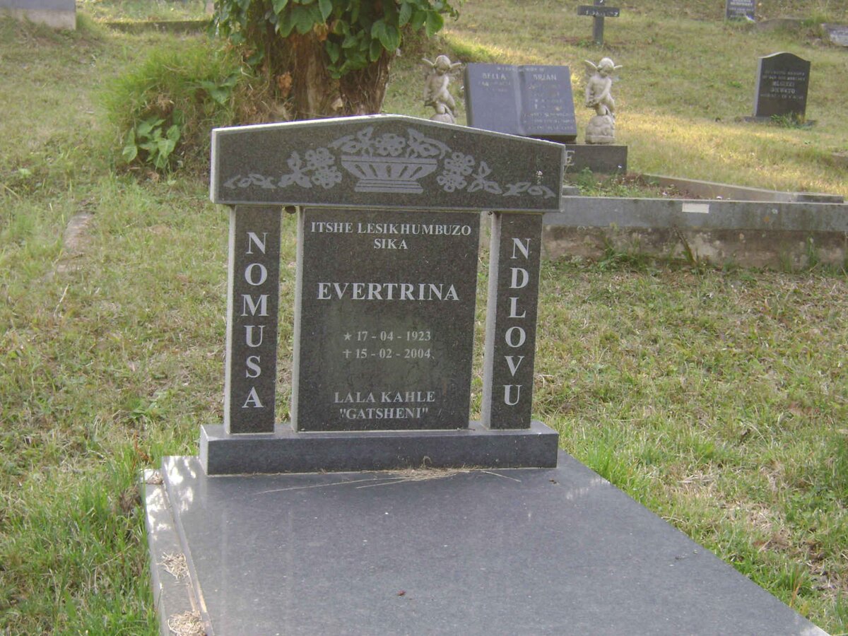 NDLOVU Nomusa 1923-2004