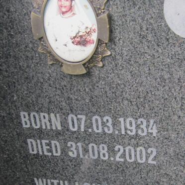 NDLOVU Nolwandle Regina 1934-2002