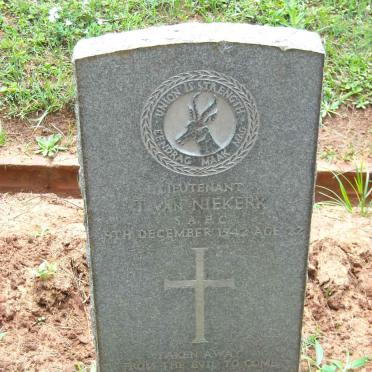 NIEKERK T., van -1942