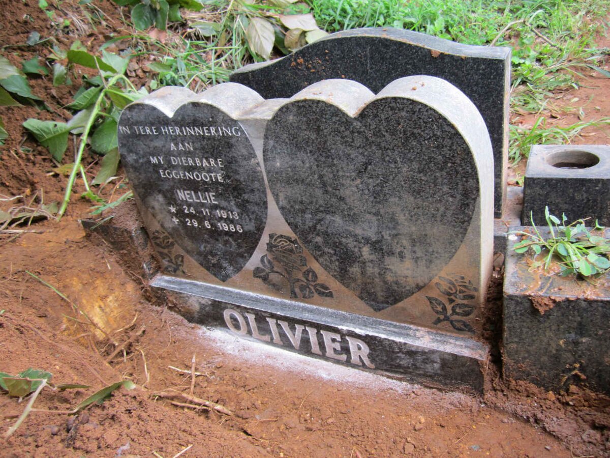 OLIVIER Nellie 1913-1986