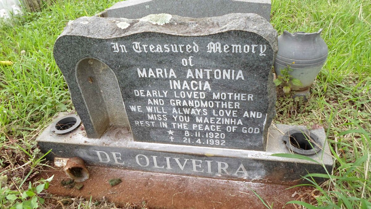 OLIVEIRA Maria Antonia Inacia, de 1920-1992