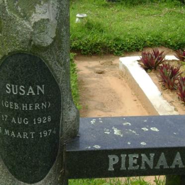 PIENAAR Susan nee HERN 1928-1974