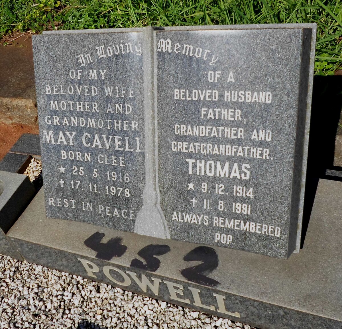 POWELL Thomas 1914-1991 &amp; May Cavell CLEE 1916-1978