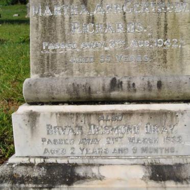 RICHARDS Martha Ann Gertrude -1942 :: DRAY Bryan Desmond -1932 