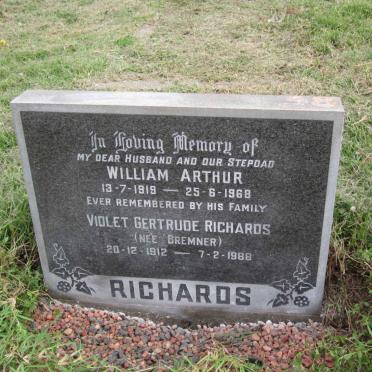 RICHARDS William Arthur 1919-1968 &amp; Violet Gertrude BREMNER 1912-1988