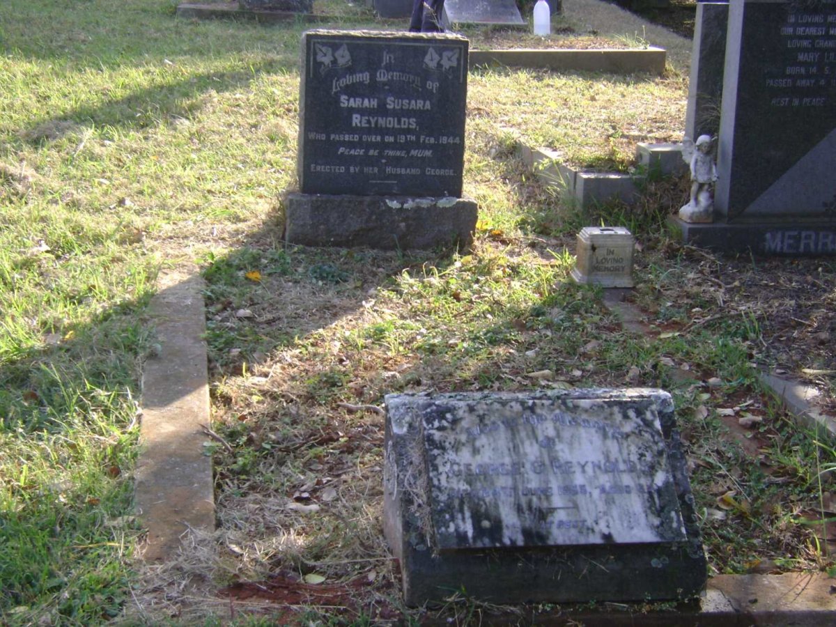 REYNOLDS George C. -1955 &amp; Sarah Susara -1944