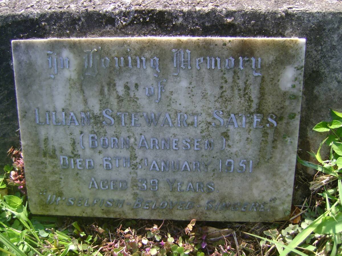 SATES Eric Harold -1951 &amp; Lilian Stewart ARNESEN -1951