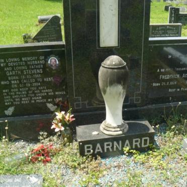 STEVENS Garth 1965-2004 :: BARNARD Frederick Adolphus 1928-1973 