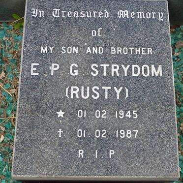 STRYDOM E.P.G. -1968 :: STRYDOM E.P.G. 1945-1987 :: STRYDOM Dorothy Elizabeth 1949-1990 :: STRYDOM Henry 1932-2006