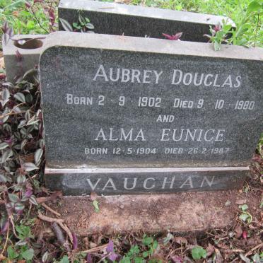 VAUGHAN Aubrey Douglas 1902-1980 &amp; Alma Eunice 1904-1987