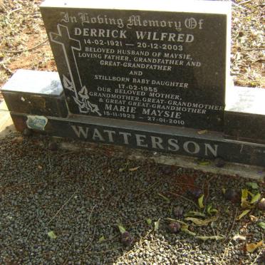 WATTERSON Derrick Wilfred 1921-2003 &amp; Marie Maysie 1923-2010 :: WATERSON Stillborn Baby Daughter 1955