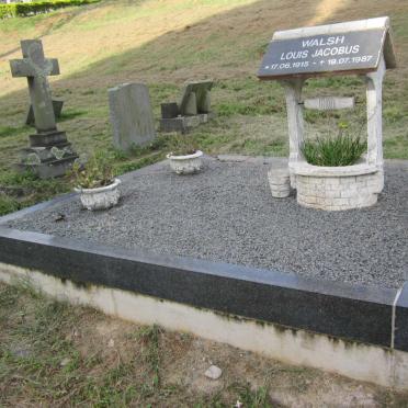 WALSH Louis Jacobus 1915-1987 &amp; Paulina Wilhelmina 1923-1965