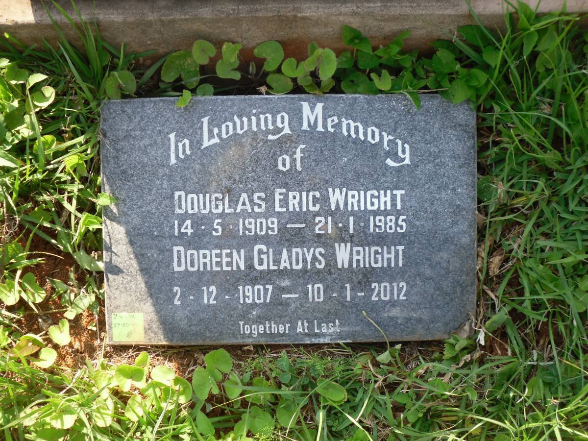WRIGHT Douglas Eric 1909-1985 &amp; Doreen Gladys 1907-2012