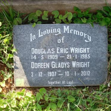 WRIGHT Douglas Eric 1909-1985 &amp; Doreen Gladys 1907-2012