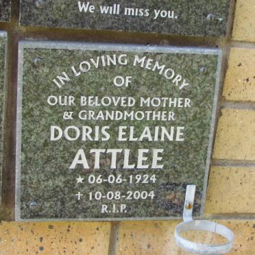 A - Surnames :: Vanne - A