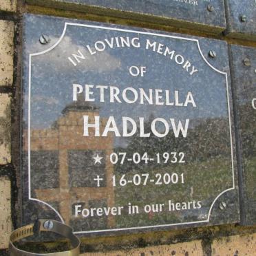 HADLOW Petronella 1932-2001