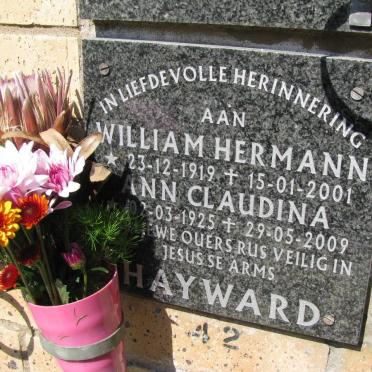 HAYWARD William Hermann 1919-2001 &amp; Ann Claudina 1925-2009