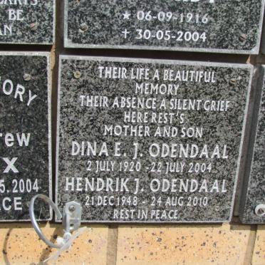 ODENDAAL Dina E. J. 1920-2004 :: ODENDAAL Hendrik J. 1948-2010