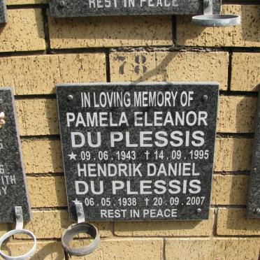 PLESSIS Hendrik Daniel, du 1938-2007 &amp; Pamela Eleanor 1943-1995