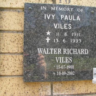 VILES Walter Richard 1908-2002 &amp; Ivy Paula 1911-1993