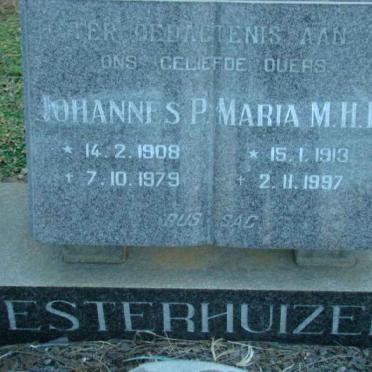 ESTERHUIZEN Johannes P. 1908-1979 &amp; Maria M.H.E. 1913-1997
