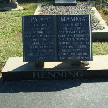 HENNING Pappa 1919-1982 &amp; Mamma 1918-2000