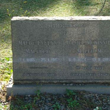 MALCOLM Daniel McKinnon 1884-1962 &amp; Maude Evelyn 1885-1962